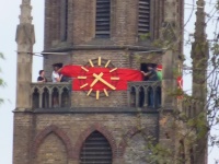 Montage der Kirchturmscheife 10