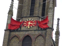 Montage der Kirchturmscheife 23